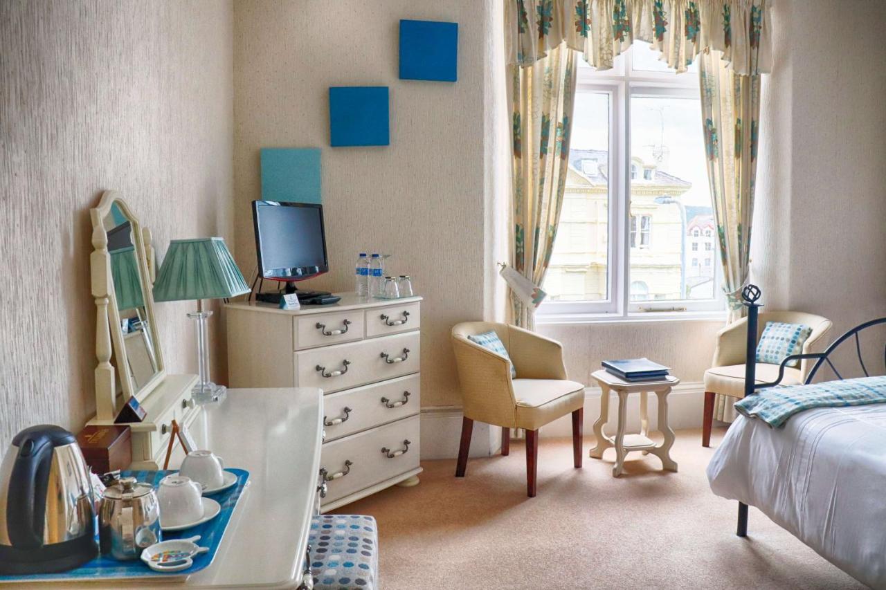 Holcombe House Guest House Llandudno Esterno foto