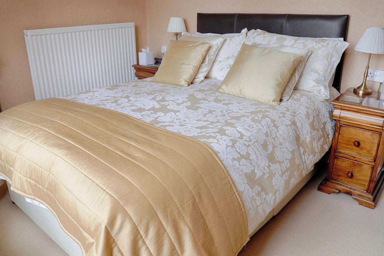 Holcombe House Guest House Llandudno Esterno foto