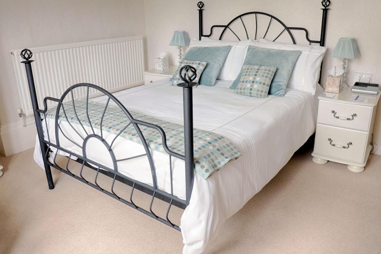 Holcombe House Guest House Llandudno Esterno foto